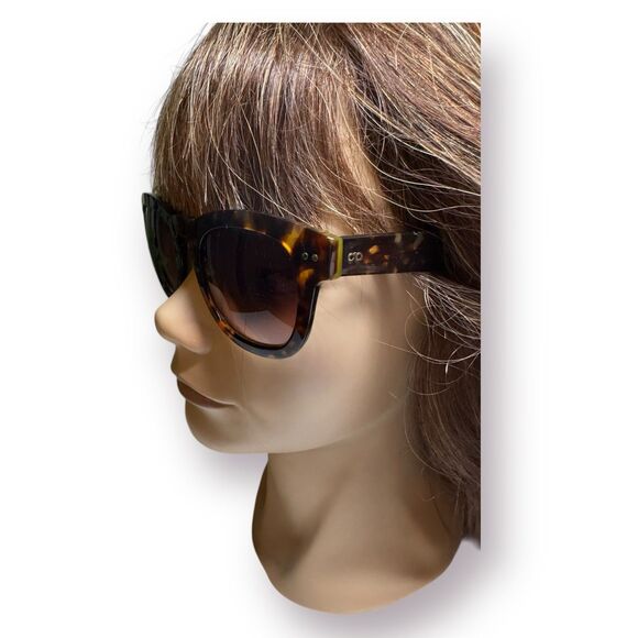 Colors‎ in Optics Soho Tortoise Shell Sunglasses Gradient Lenses Vintage Rare main image 4